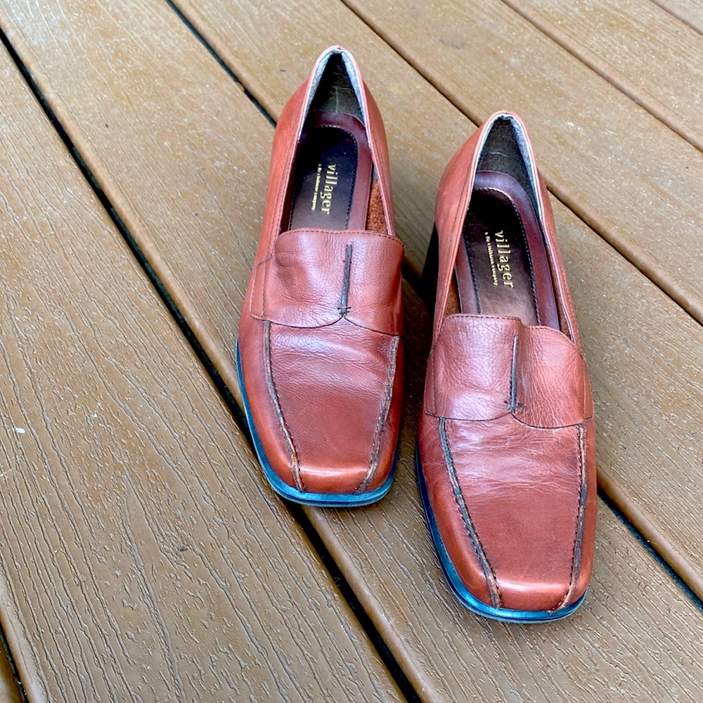 Women's 9.5 leather Villager by Liz Claiborne